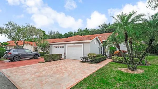 7043 Summer Tree Drive, Boynton Beach, FL 33437