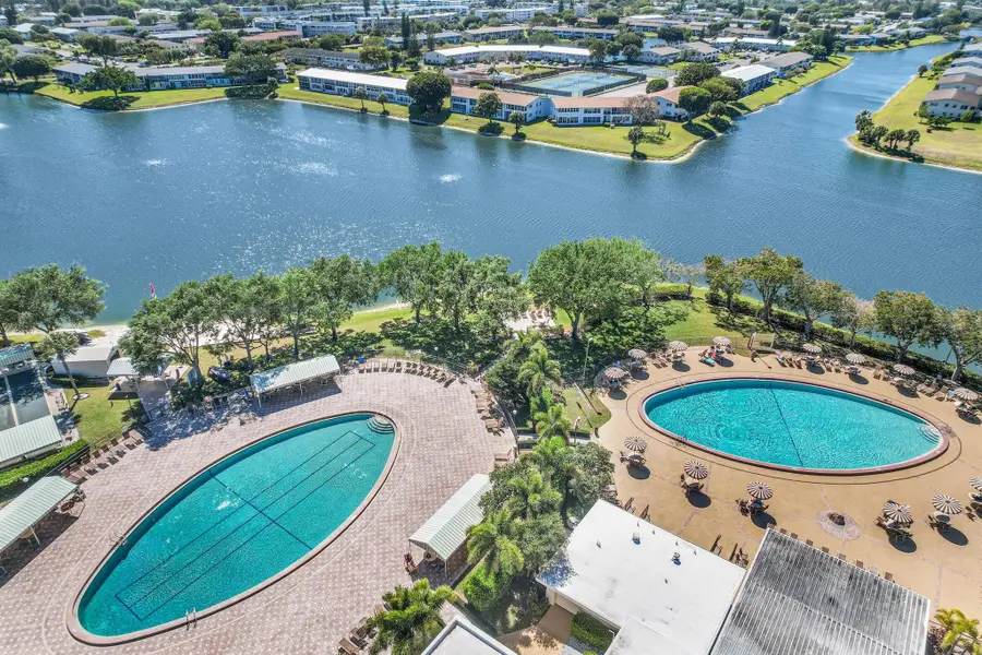 302 Norwich M, West Palm Beach, FL 33417 - Image #2