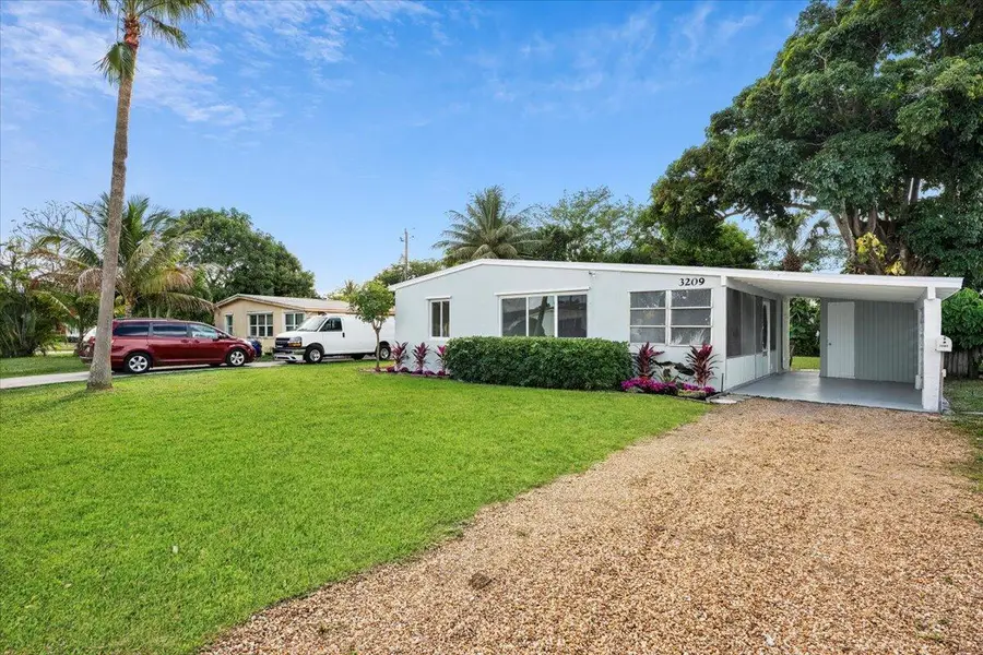 3209 French Avenue, Lake Worth, FL 33461 - Image #2