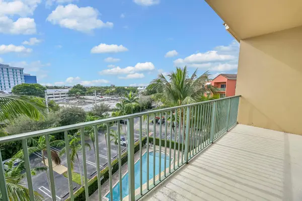 1650 Presidential Way #504, West Palm Beach, FL 33401