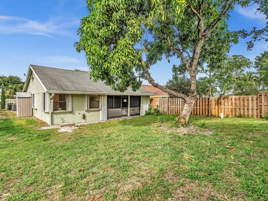 1045 NW 18th Avenue, Delray Beach, FL 33445 - Image #2