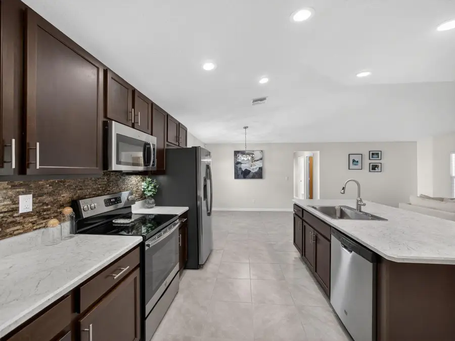 1633 SW Diamond Street, Port Saint Lucie, FL 34953 - Image #3