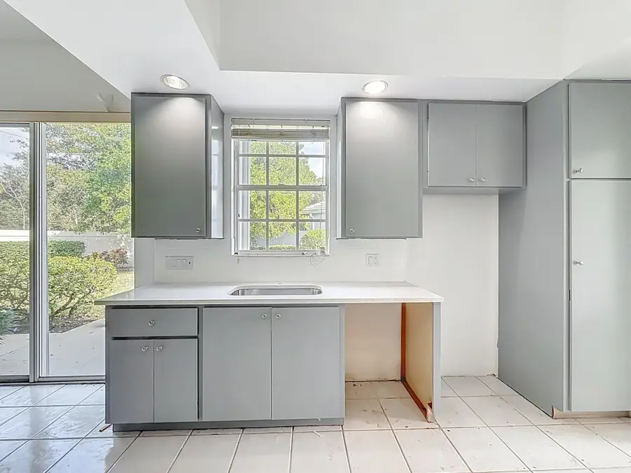 240 NW Bentley Circle, Port Saint Lucie, FL 34986 - Image #2