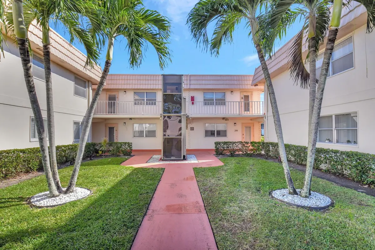 325 Saxony G, Delray Beach, FL 33446 - Image #1
