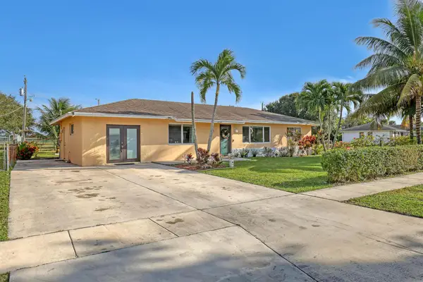 1476 N Mangonia Drive, West Palm Beach, FL 33401