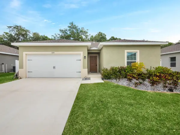 5234 Oakland Lake Circle, Fort Pierce, FL 34951