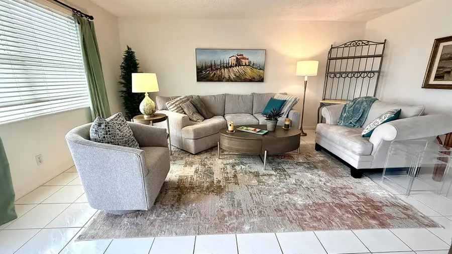 3030 Farnham O, Deerfield Beach, FL 33442 - Image #3