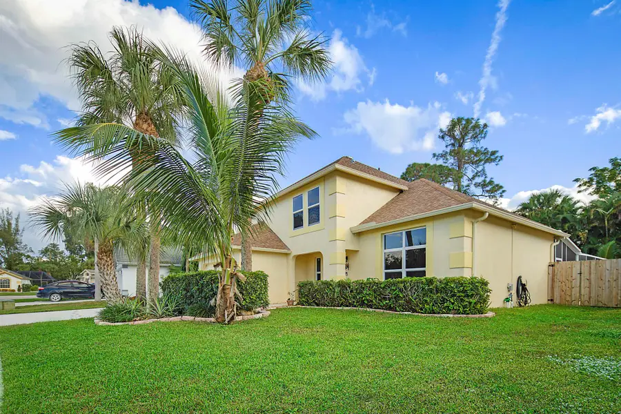 3847 Woods Walk Boulevard, Lake Worth, FL 33467 - Image #2