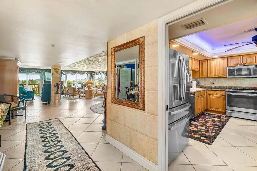 374 Golfview Road #205, North Palm Beach, FL 33408 - Image #3