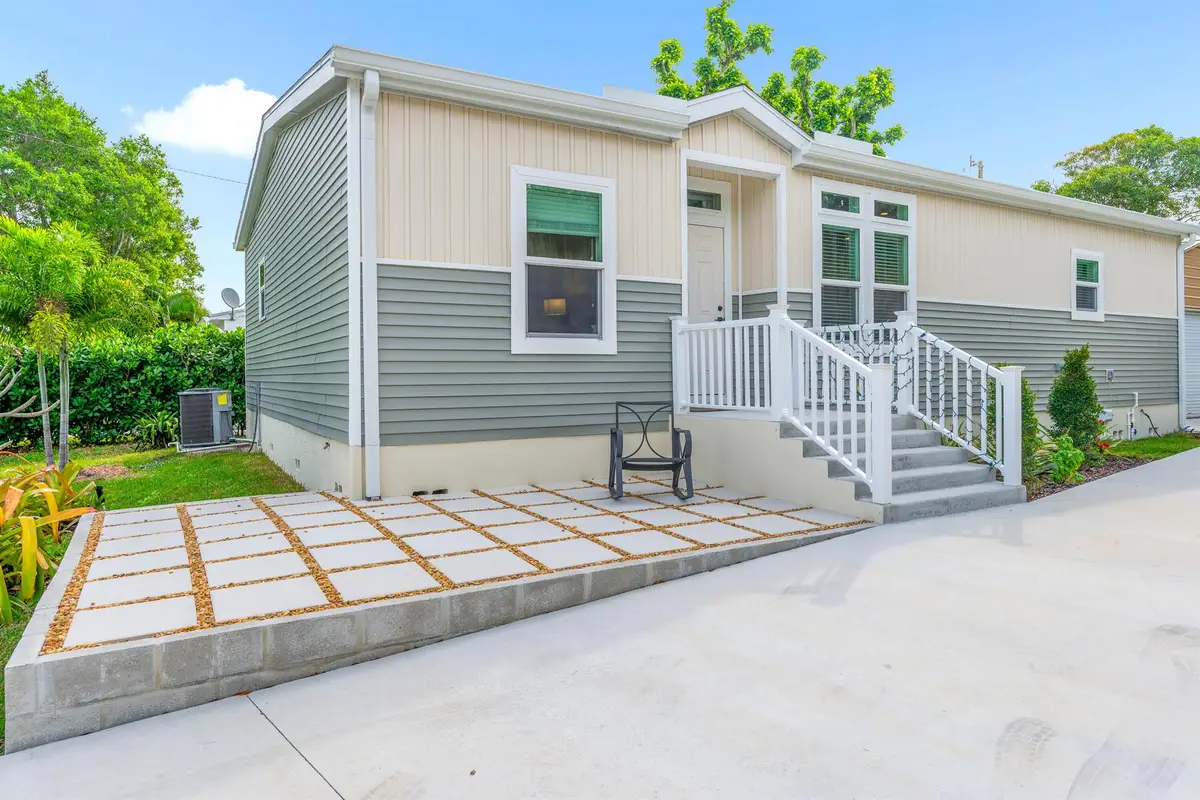 1757 12th Court N, Lake Worth Beach, FL 33460 - Image #1