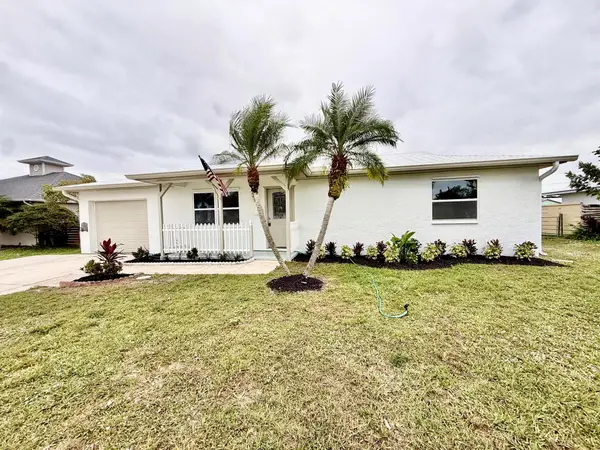 520 NW Azalea Avenue, Port St Lucie, FL 34983