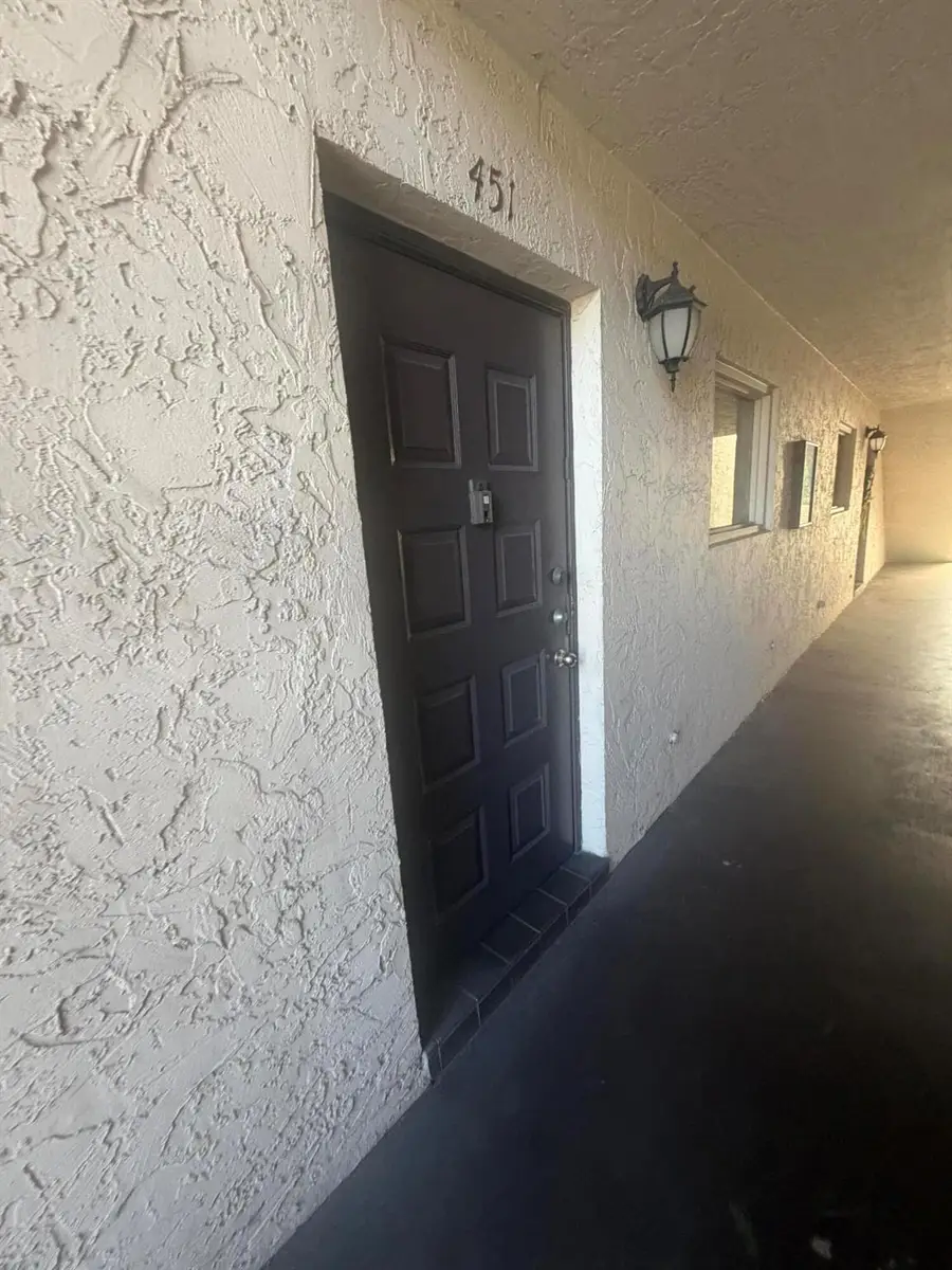 451 N Laurel Drive #1502, Margate, FL 33063 - Image #3