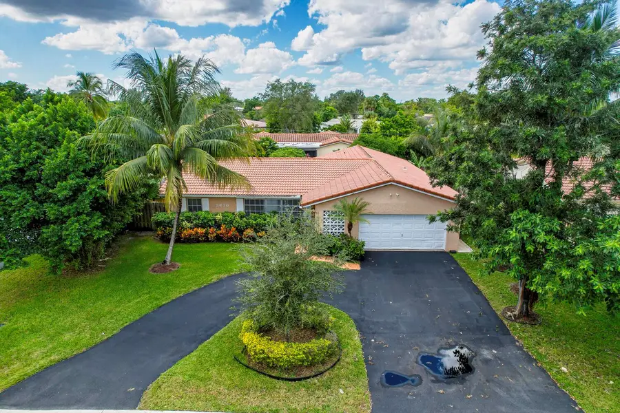 3670 NW 78th Lane, Coral Springs, FL 33065 - Image #2