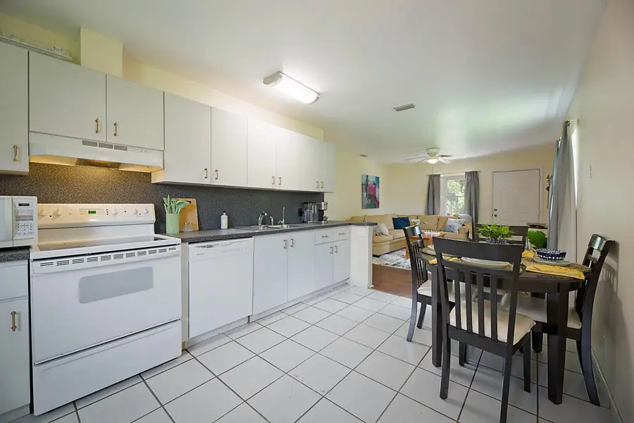 359 W D Road, Loxahatchee Groves, FL 33470 - Image #3