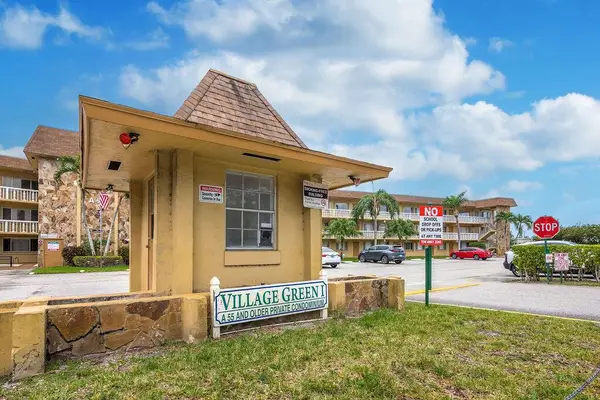 500 Village Green Circle W #205, Palm Springs, FL 33461