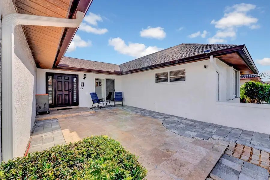 10306 Greentrail Drive N, Boynton Beach, FL 33436 - Image #3