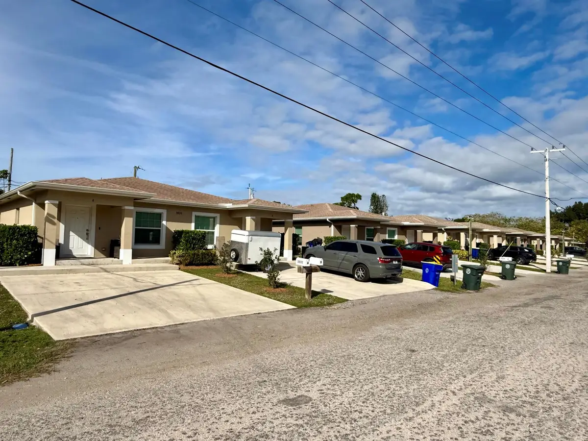 3531 S 7th S Street, Fort Pierce, FL 34982 - Image #1