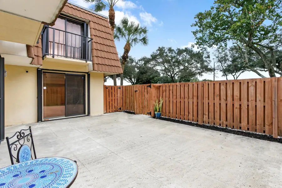 234 Charter Way, West Palm Beach, FL 33407 - Image #3