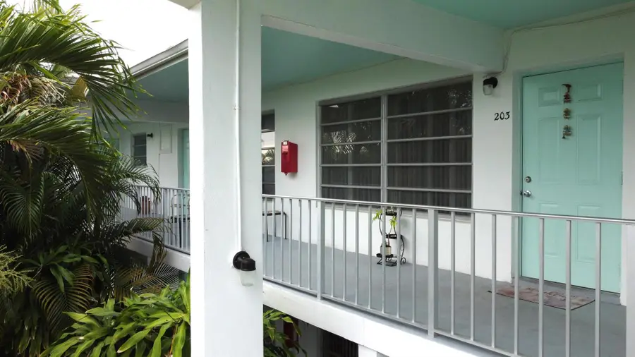 710 N K Street #203, Lake Worth Beach, FL 33460 - Image #2
