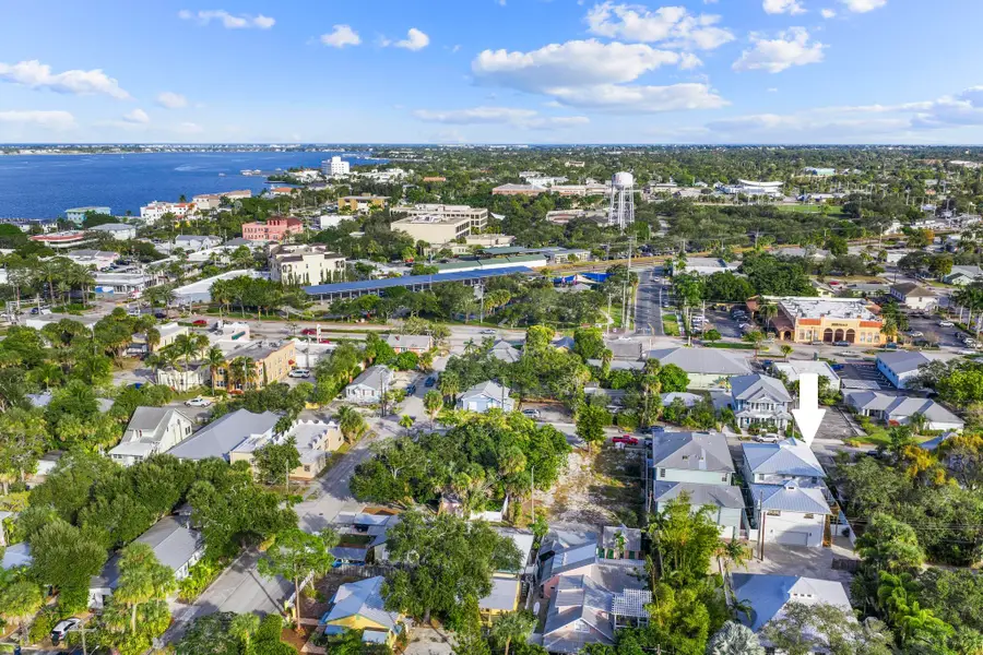 516 SW Camden Avenue, Stuart, FL 34994 - #3