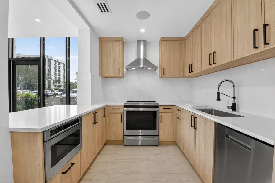 7819 Lakeside Boulevard #812, Boca Raton, FL 33434 - Image #3