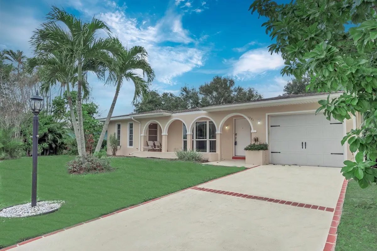 1371 SE San Souci Lane, Port Saint Lucie, FL 34952 - Image #1