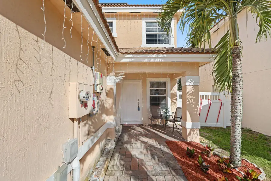 6024 Adriatic Way, West Palm Beach, FL 33413 - Image #2