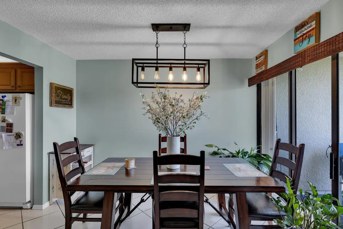 5650 Camino Del Sol #205, Boca Raton, FL 33433 - Image #1