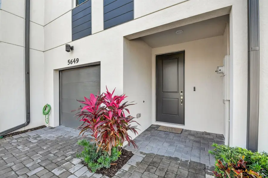 5649 Mentmore Drive, West Palm Beach, FL 33407 - Image #2