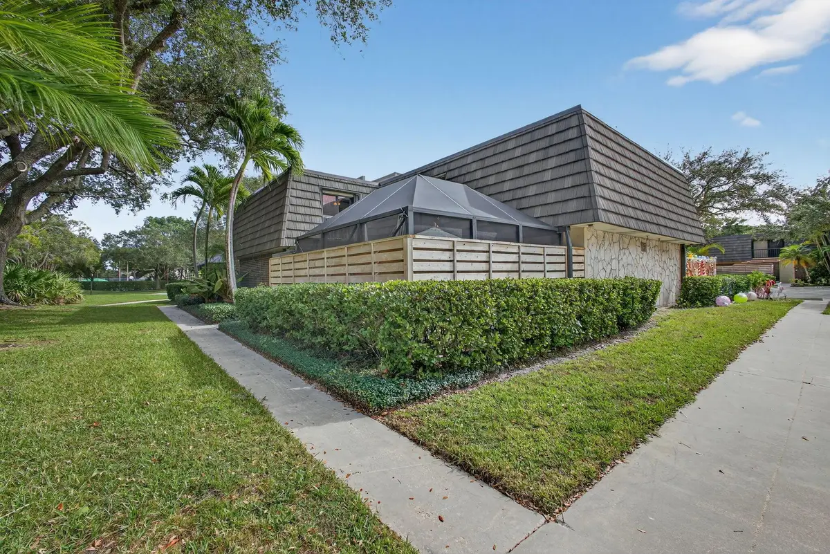 1213 12th Terrace, Palm Beach Gardens, FL 33418 - Image #1