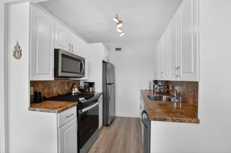 4051 Guildford C, Boca Raton, FL 33434 - Image #3