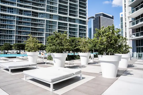 495 Brickell Avenue #911, Miami, FL 33131
