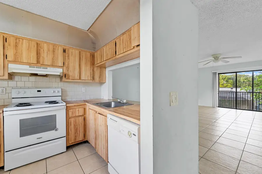 9141 NW 1st Court #204, Pembroke Pines, FL 33024 - Image #3