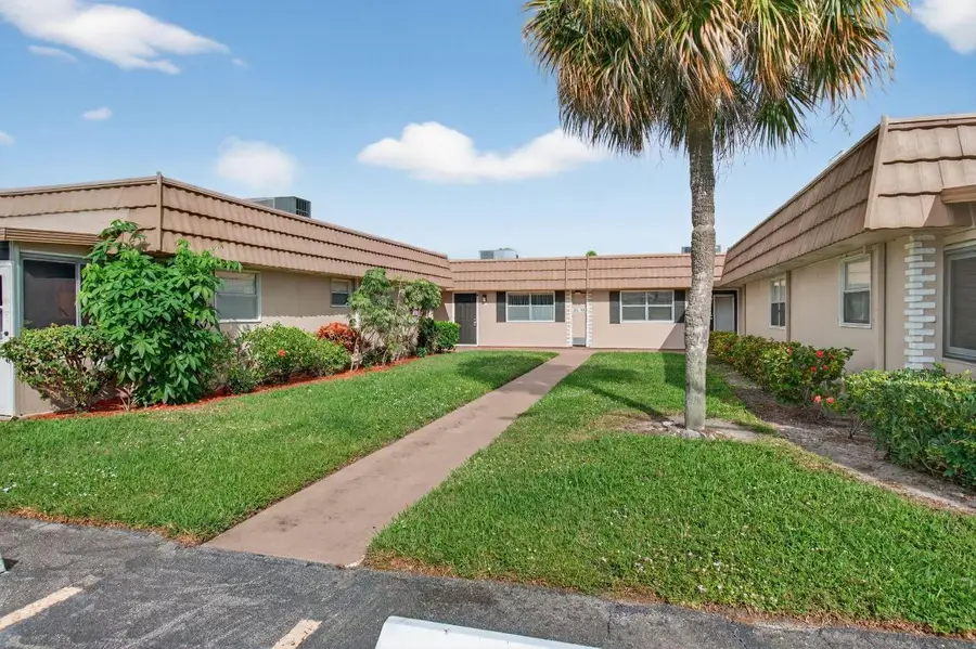 316 Seville N, Delray Beach, FL 33446 - #3