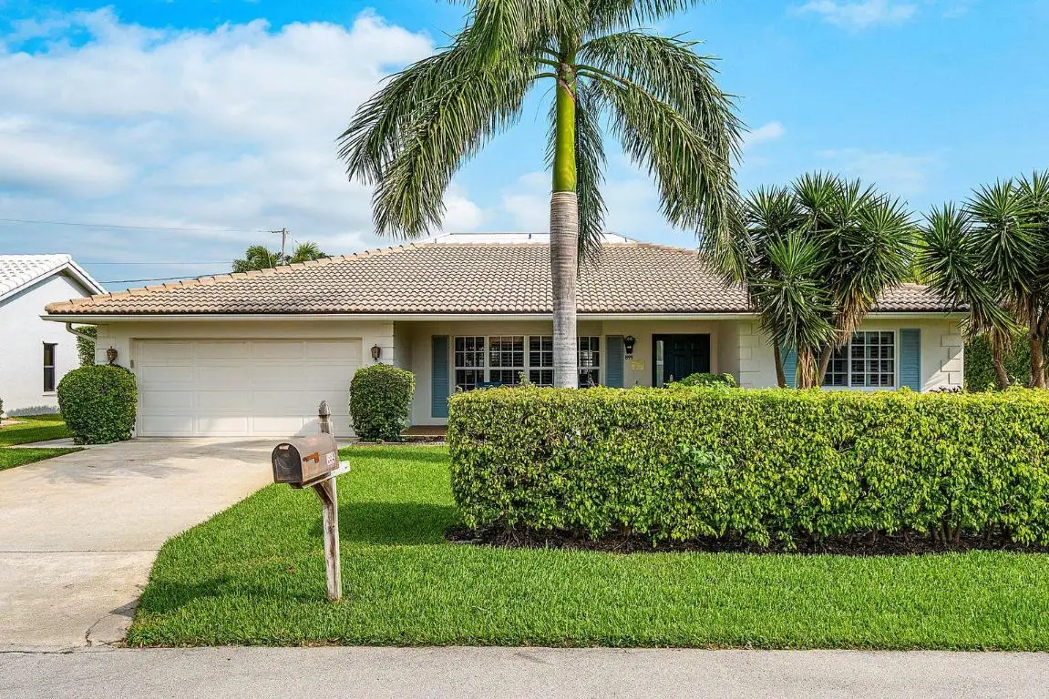899 Barcelona Drive, Boca Raton, FL 33432 - #1