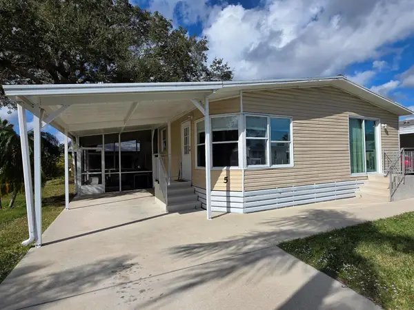 5 Hermosa Lane, Port St Lucie, FL 34952