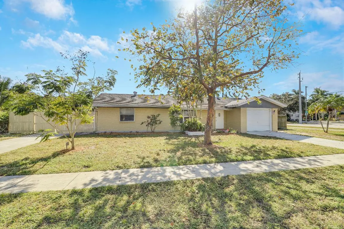 320 Fern Street, Jupiter, FL 33458 - #1