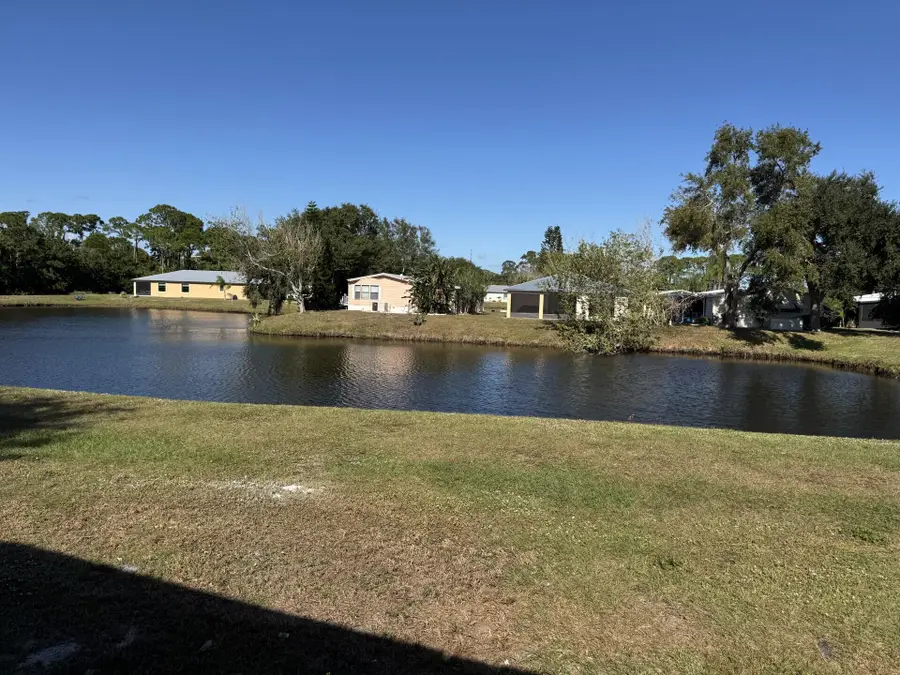 19 La Viilla Court, Fort Pierce, FL 34951 - Image #3