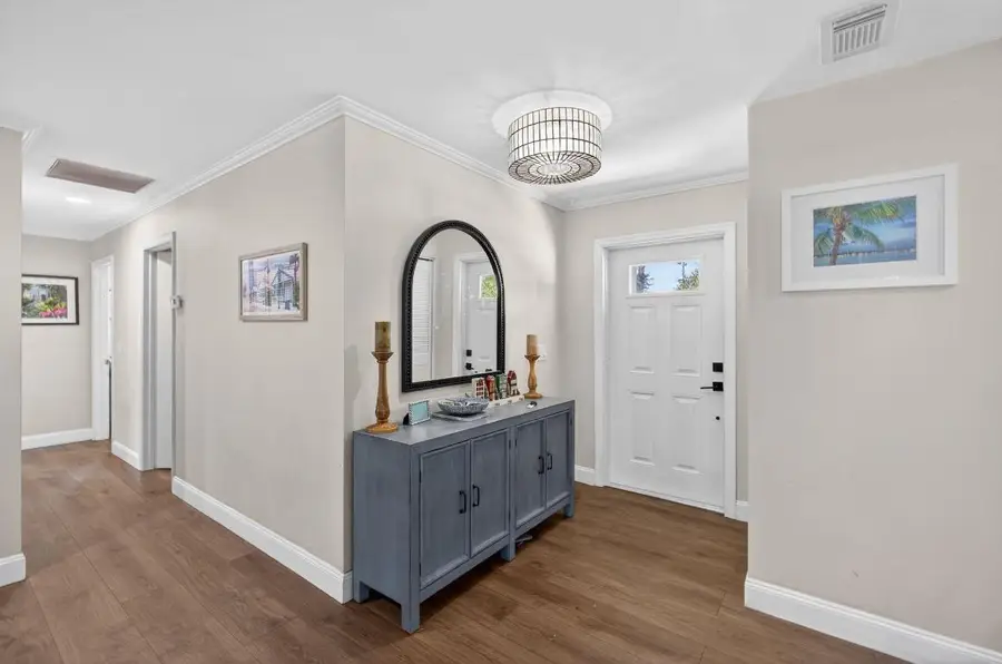 720 Prosperity Farms Road, North Palm Beach, FL 33408 - Image #3