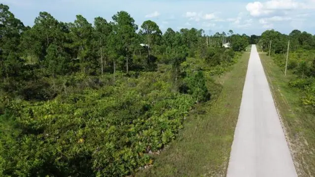 1115 Chiefland Street E, Lehigh Acres, FL 33974 - Image #3