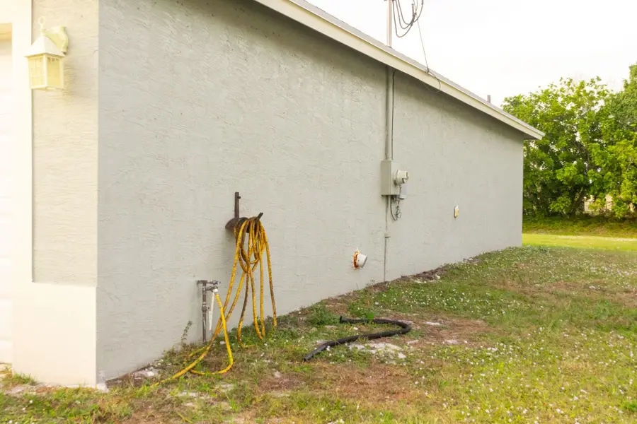 2325 SE Calcutta Circle, Port Saint Lucie, FL 34952 - Image #3