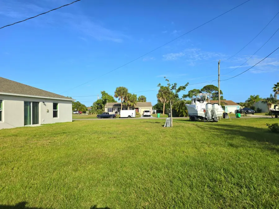 2772 SE Garfield Avenue, Port Saint Lucie, FL 34952 - Image #3