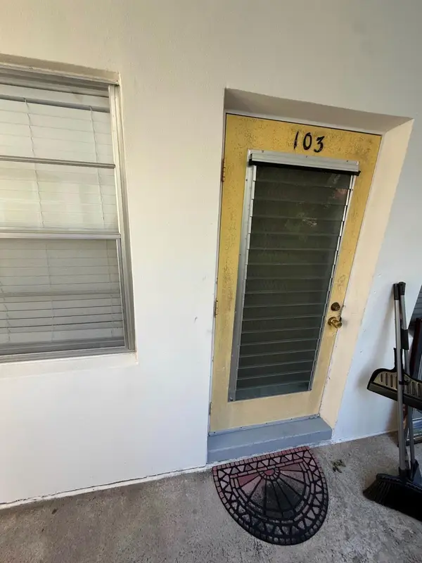 1225 NW 21st Street #1-103, Stuart, FL 34994