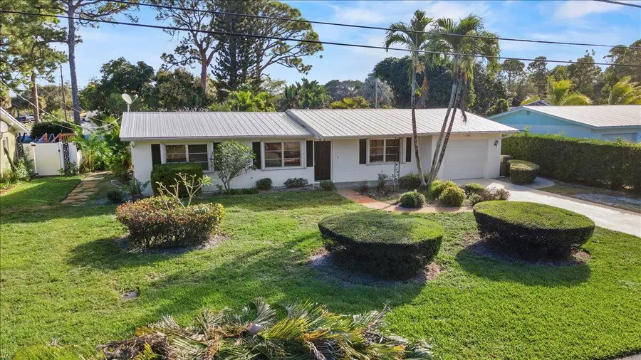 1341 SE Starfish Lane, Stuart, FL 34996 - Image #2