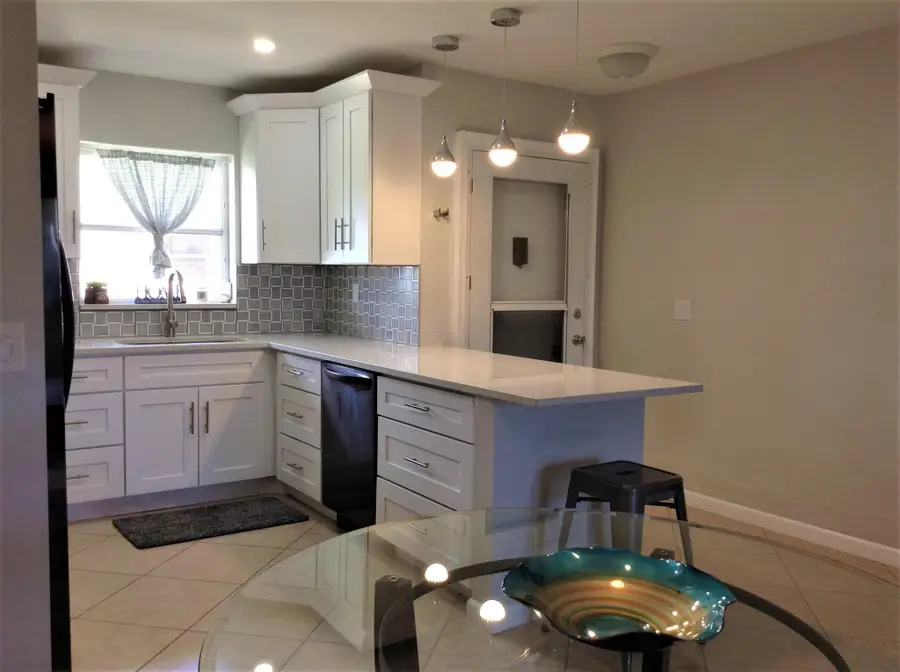 2509 Dudley Drive W #D, West Palm Beach, FL 33415 - Image #2