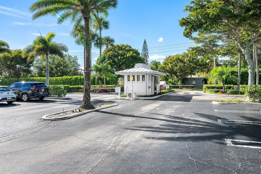5200 N Flagler Drive #603, West Palm Beach, FL 33407 - Image #2