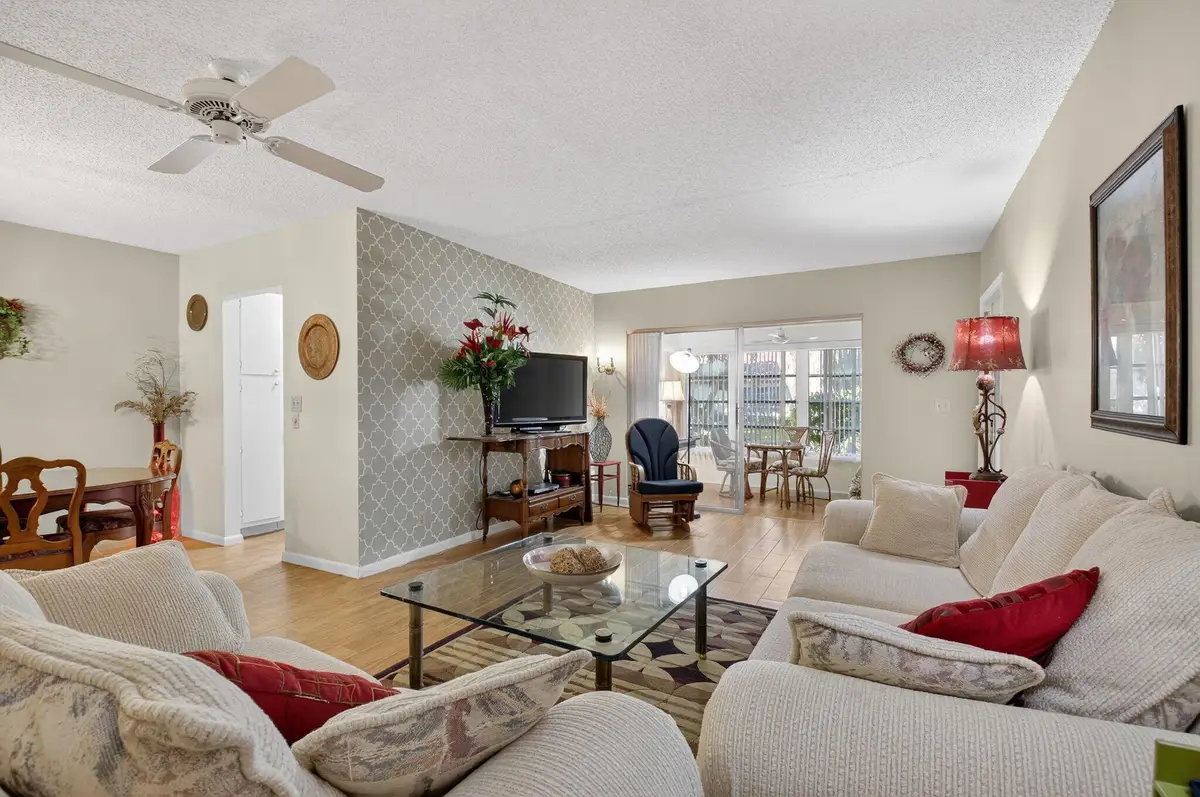 4550 NW 2nd Street #B, Delray Beach, FL 33445 - Image #1