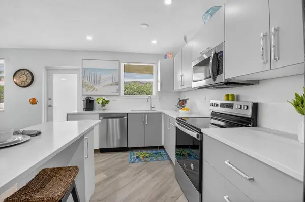 930 Osceola Drive #8, Boca Raton, FL 33432