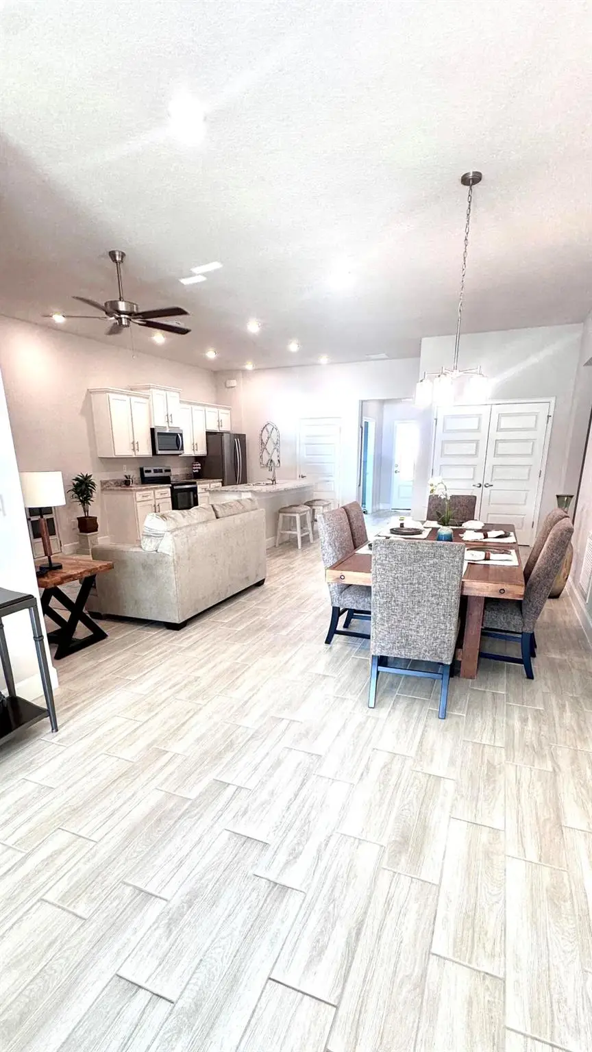 8625 Giovanni Avenue, Fort Pierce, FL 34951 - Image #3