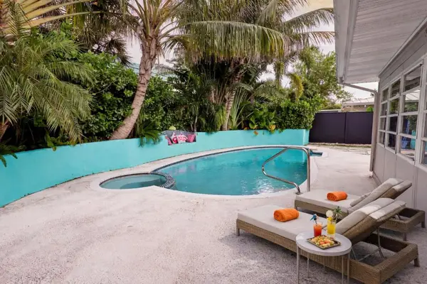 113 Park Lane E, Hypoluxo, FL 33462